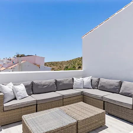 Miramar Townhouse In By Costarentals - Ref 62 Apartment *